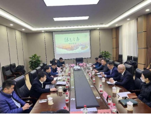 会场照片2.png